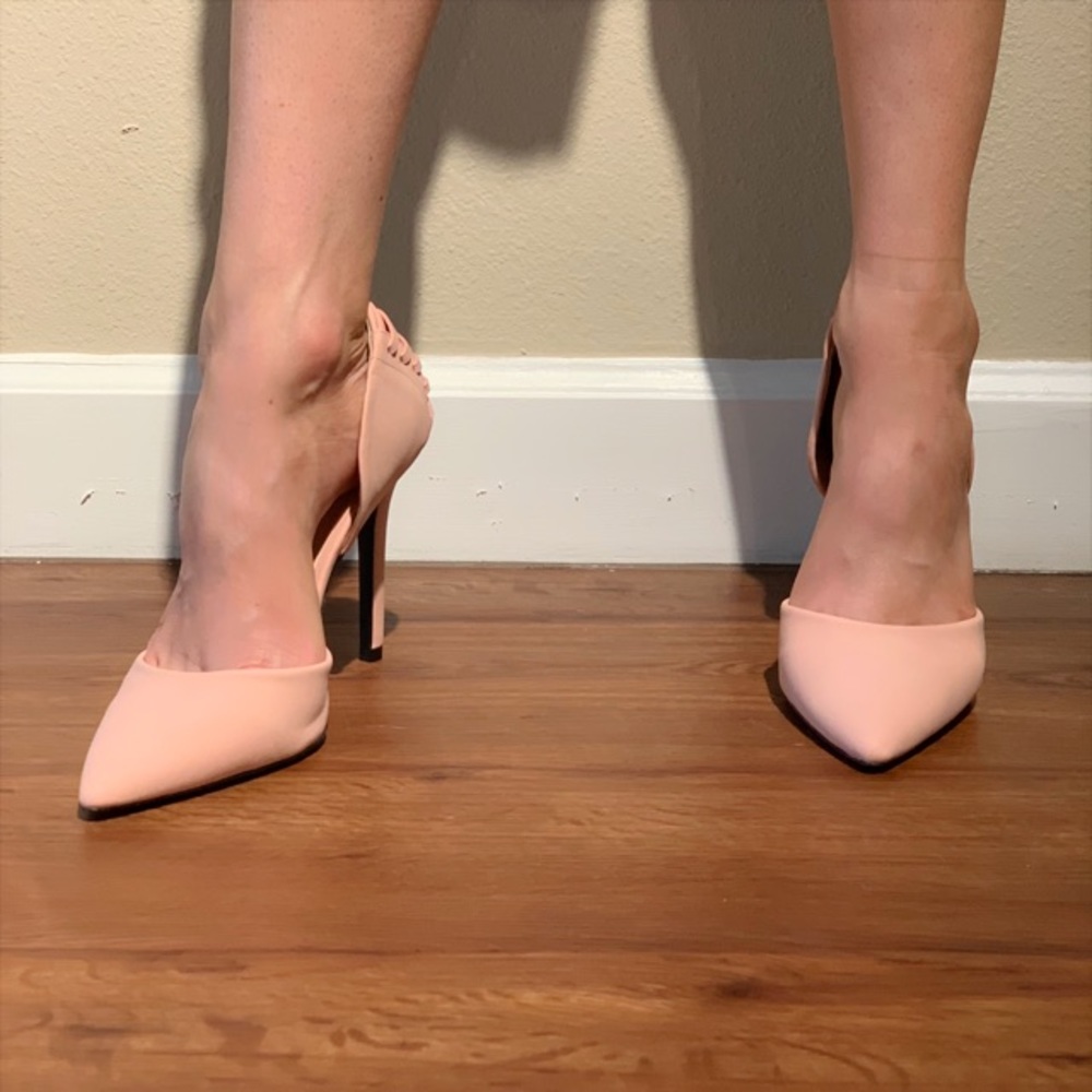 Rose Pumps